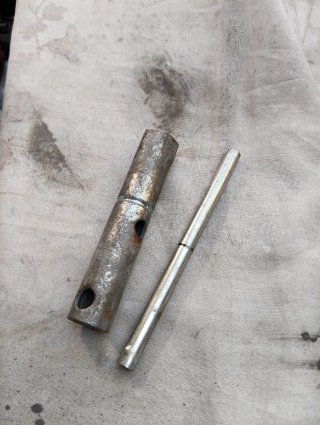 Llave de bujía 16mm
