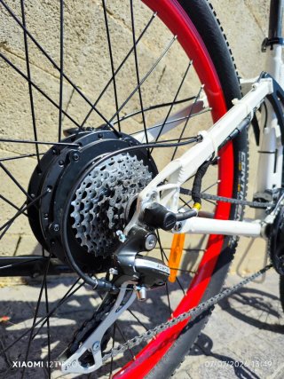 Bicicleta Eléctrica Plegable MTB Blanca