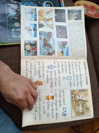 Album cromos La Llamada de los Gnomos Panini 1987