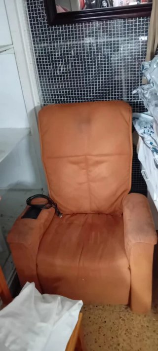 Sillón de masaje reclinable naranja