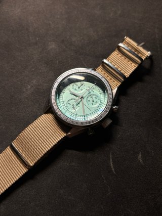 Omega Moonwatch Azul Claro 42mm
