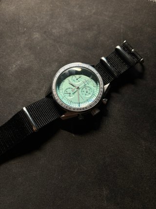 Omega Moonwatch Azul Claro 42mm