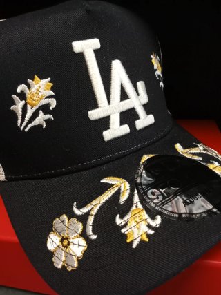 Gorra New Era LA Negra y Dorada Talla única