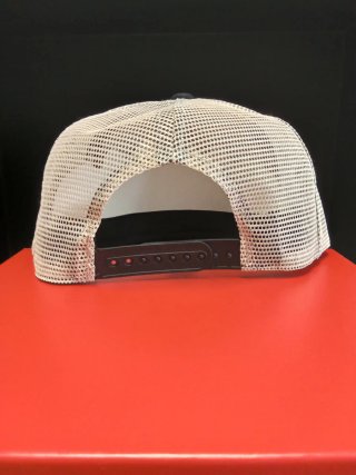 Gorra New Era LA Negra y Dorada Talla única