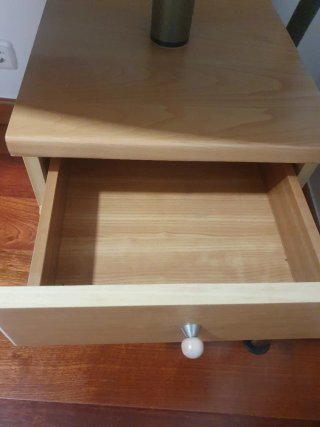 Escritorio madera con cajonera y soporte azul