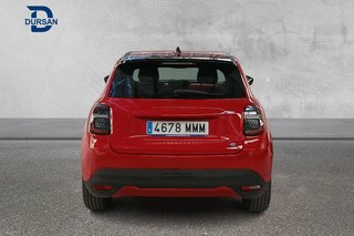 Fiat 600 e La prima 54kwh 115kw (156cv)