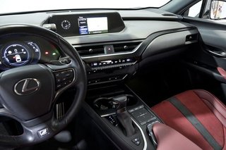 Lexus UX   2.0 250h F Sport