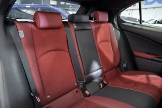 Lexus UX   2.0 250h F Sport