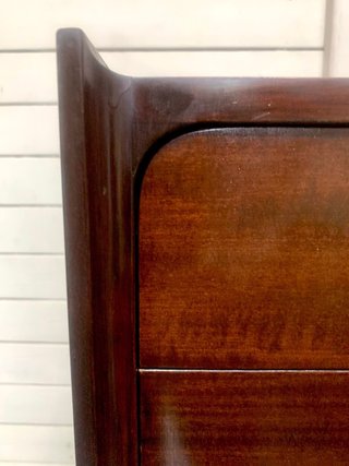 Mueble escritorio de madera. Nórdico