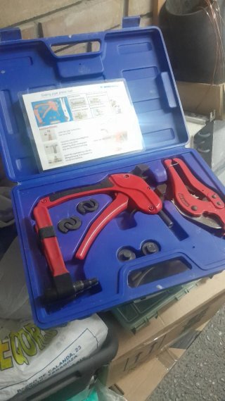 Herramienta de Prensado Manual
