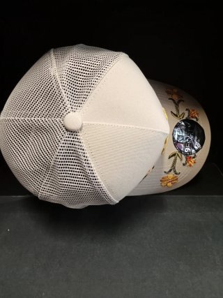 Gorra New Era 9Forty Beige y Dorada Talla única