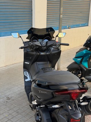 Yamaha Tmax 560 2020 Negra