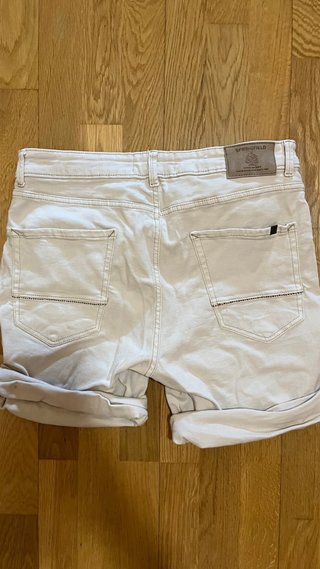 Pantalón corto American Vintage beige Talla M