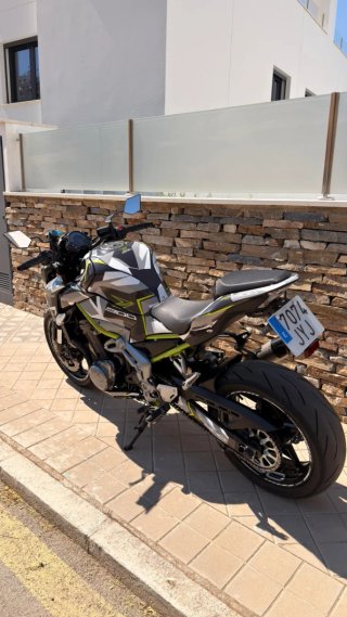 Kawasaki Z900 Naked