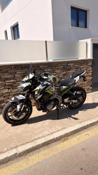 Kawasaki Z900 Naked