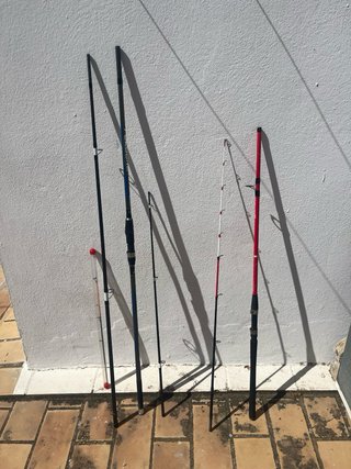 Lote de pesca señuelos ,plomos,carretes , cañas ..