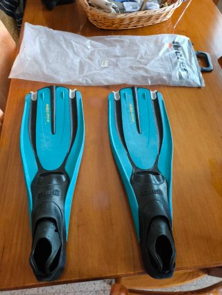 Aletas de buceo Mares talla 40-41