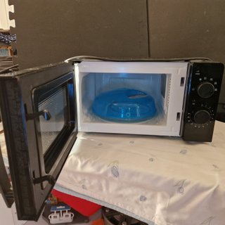 Microondas Taurus Ready Black Compacto 700W