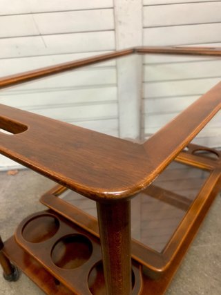 Camarera. italiano madera y cristal años 50