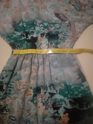 Vestido Bershka estampado japonés