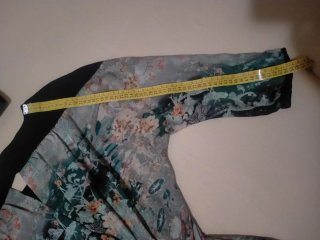 Vestido Bershka estampado japonés