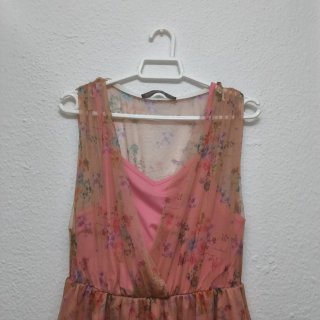 Vestido floral rosa
