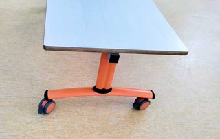 Tavolo scolastico Hermex-Wesco con ruote