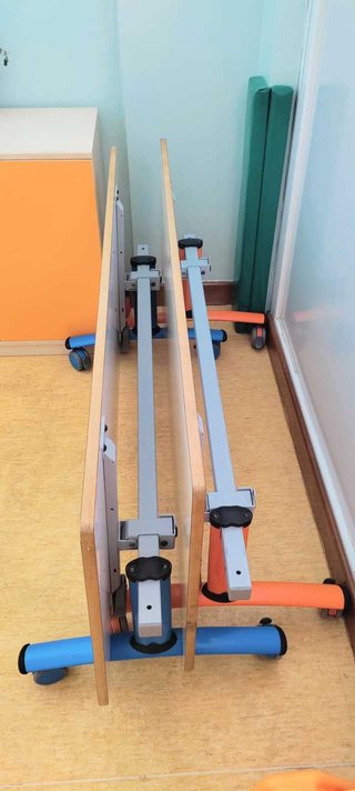 Tavolo scolastico Hermex-Wesco con ruote