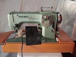 Máquina de coser Refrey