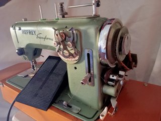 Máquina de coser Refrey