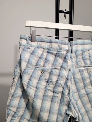 Pantalones cortos a cuadros azules y blancos