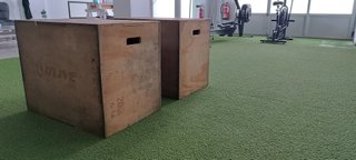 Plataforma ajustable de madera O`Live.