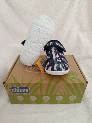 Sandálias Chicco camufladas
