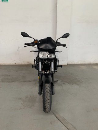 BMW F800 R Negra y Blanca