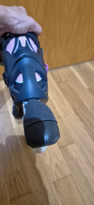 Patines en línea niña y protecciones