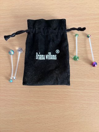 Pendientes ombligo embarazada Briana Williams