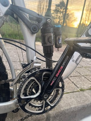Bicicleta Enduro Giant Reign