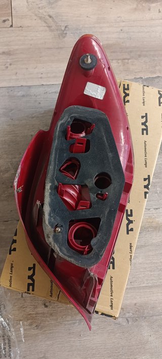 Faro Peugeot 307