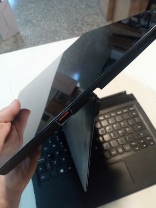 Lenovo MIIX 700-12ISK 80QL Notebook