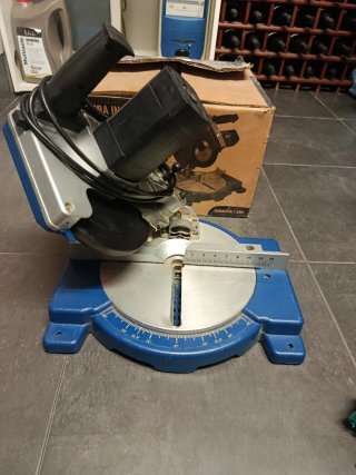 Sierra Ingletadora 1050W