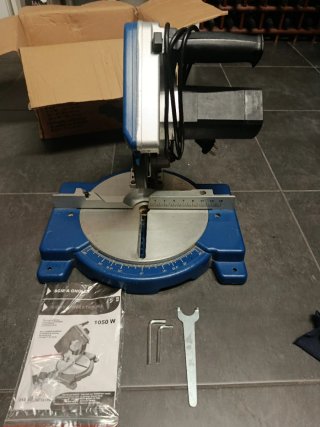 Sierra Ingletadora 1050W