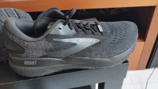 Zapatillas Brooks Ghost 16 GTX Negras.
