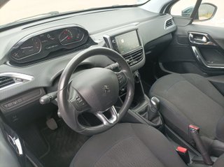Peugeot 208 1.6 BlueHDi 100 Style 5p