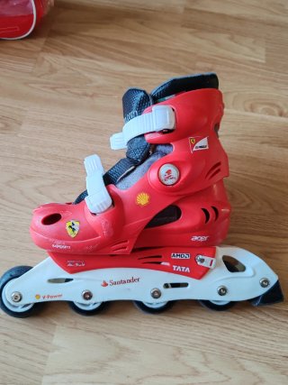 Patines Ferrari niño/a con protecciones
