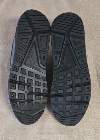 Nike Air Max IVO