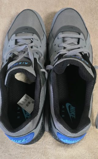 Nike Air Max IVO