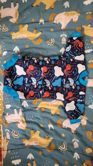 Neopreno bebé estampado de 12 a 24 meses.