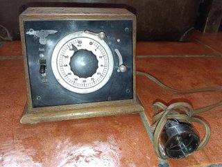 Aparato Medidor Alemán Antiguo