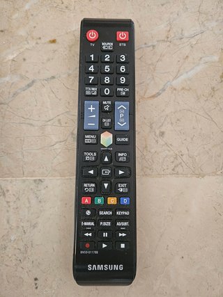 Samsung Smart TV 32 pulgadas + Fire Stick 3 gen