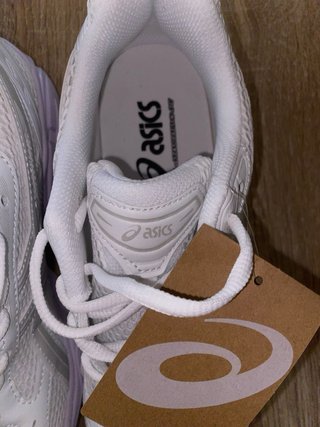 ASICS Gel-Kayano 14 blancas con detalles rosa/lila